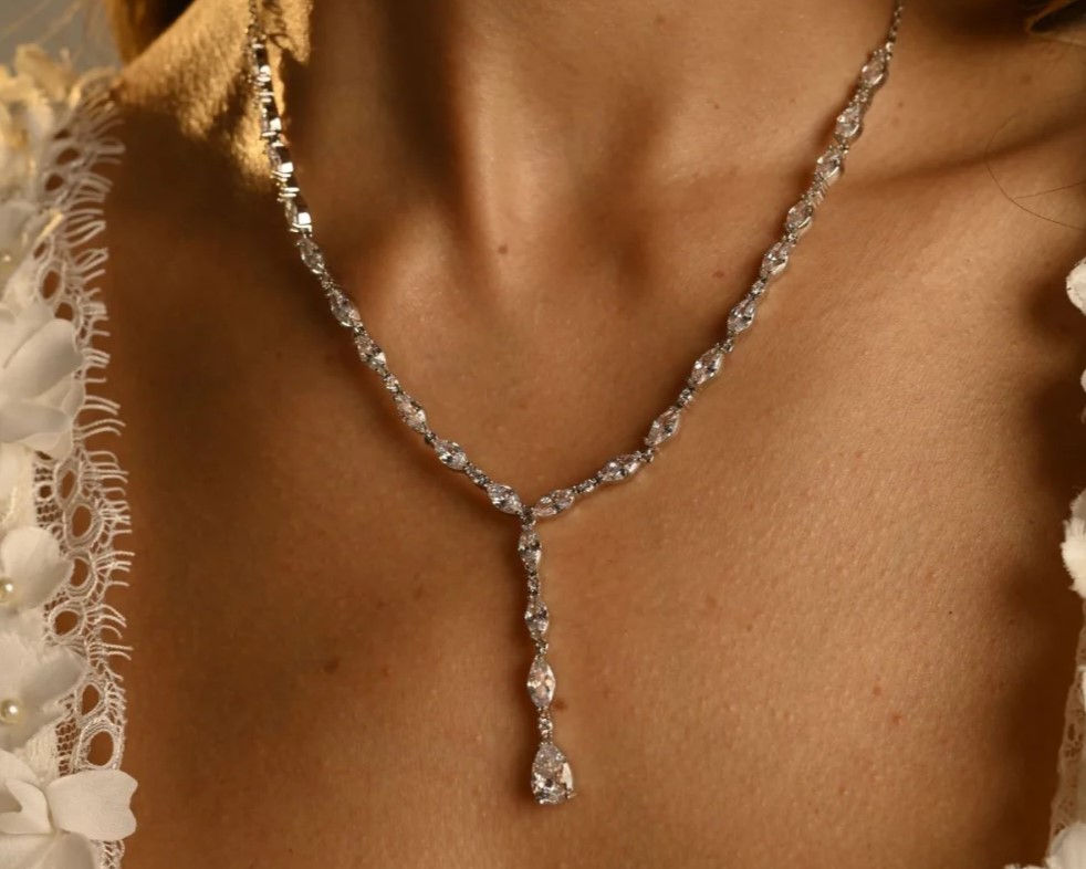 Conjunto Colar e Brinco Noiva Zircônia, Decote V, Festa e Casamento
