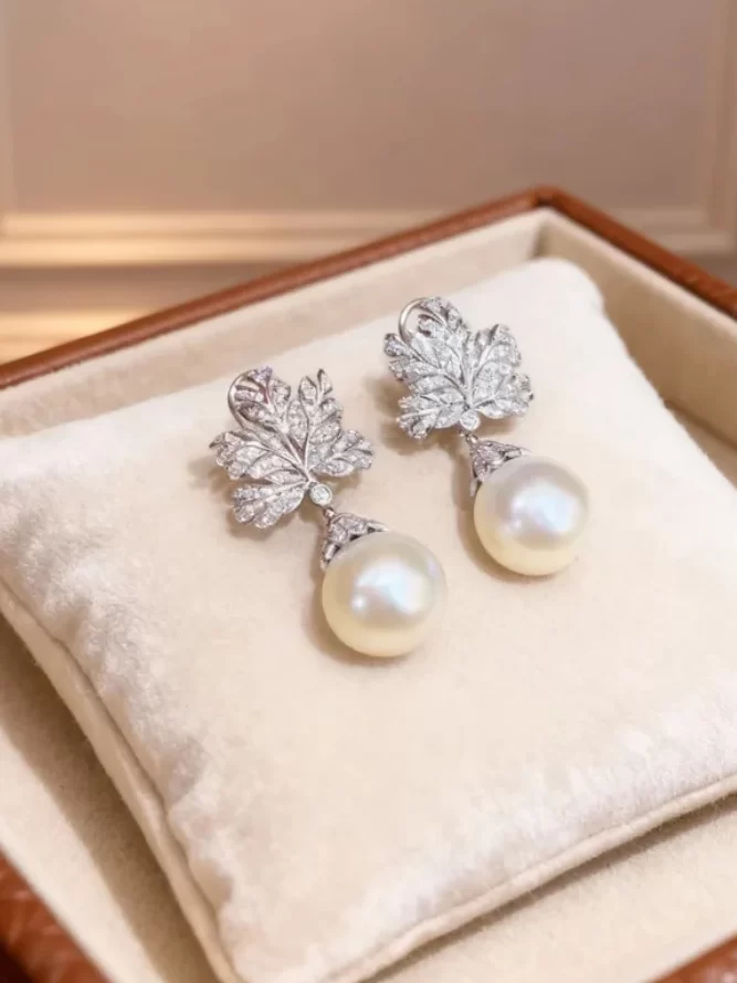 Brinco de Noiva Flor de Zircônia e Pérola Banho de rodio Bride Boutique

